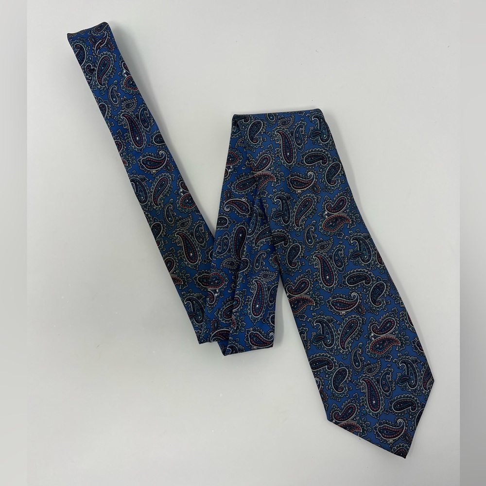 Vintage Classic‎ Collection neck tie, blue paisley, polyester, retro, preppy